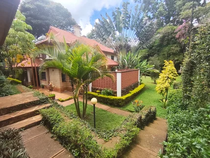 5-bedroom Townhouse for rent in Rosslyn, Westlands