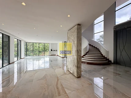 5-bedroom House for sale in Rosslyn, Westlands