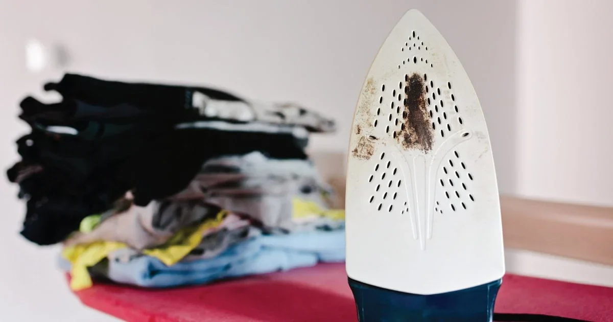 removing stains from the iron box
