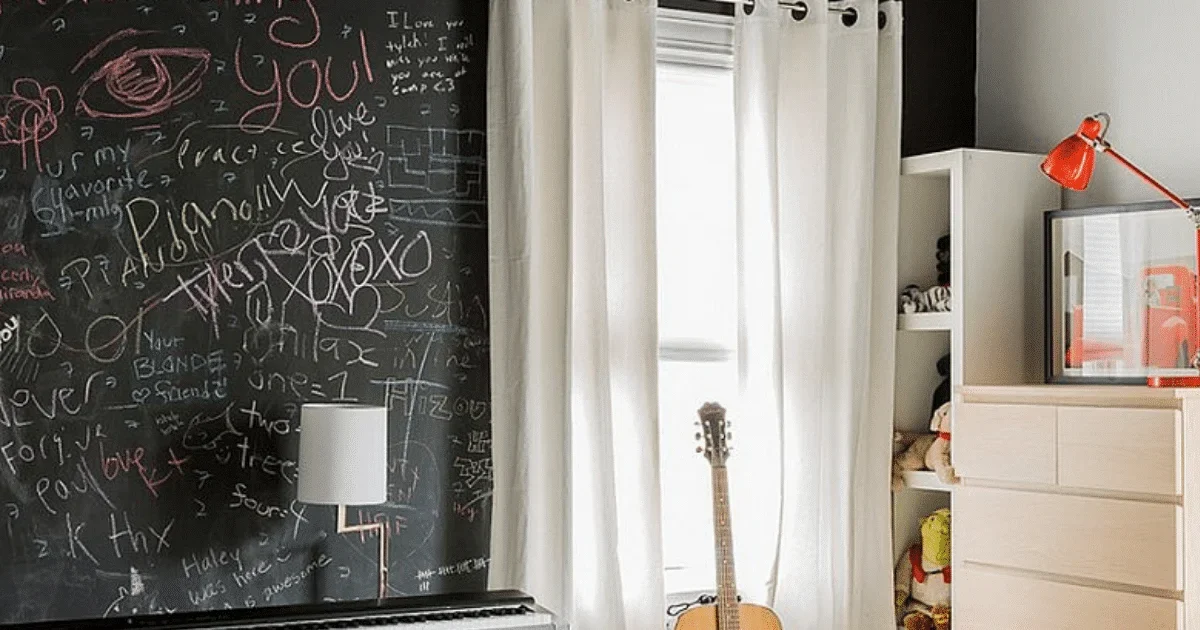 chalkboard paint kids room