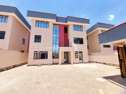 5-bedroom Villa for sale in Kiambu Road, Nairobi