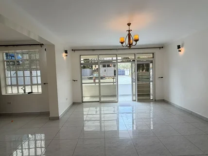 3-bedroom Apartment for rent in Thome, Roysambu