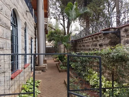 5-bedroom Townhouse for rent in Dennis Pritt, Nairobi