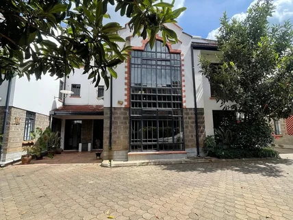 5-bedroom Townhouse for rent in Lavington, Nairobi