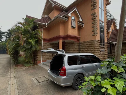 5-bedroom Townhouse for rent in Lavington, Nairobi