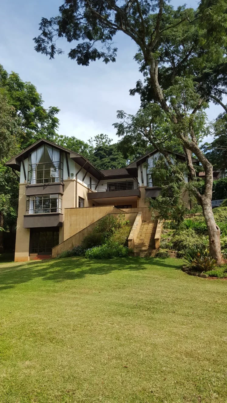Breathtaking 4 Bedroom Townhouse For Sale in Rosslyn Lone Tree