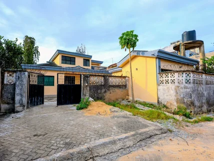 4-bedroom House for sale in Nyali Area, Nyali