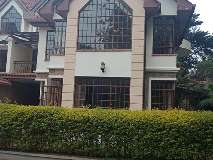 5-bedroom Townhouse for sale in Lavington, Nairobi