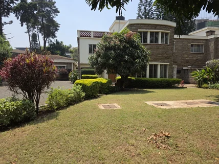 5-bedroom House for rent in Riverside, Westlands