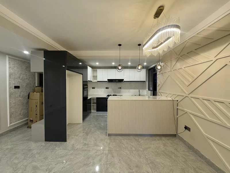3 bedrooms with Dsq for rent