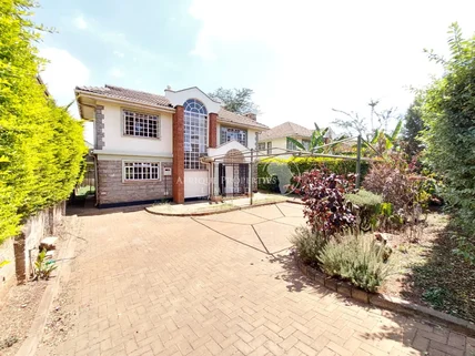 4-bedroom Villa for sale in Kiambu Road, Nairobi