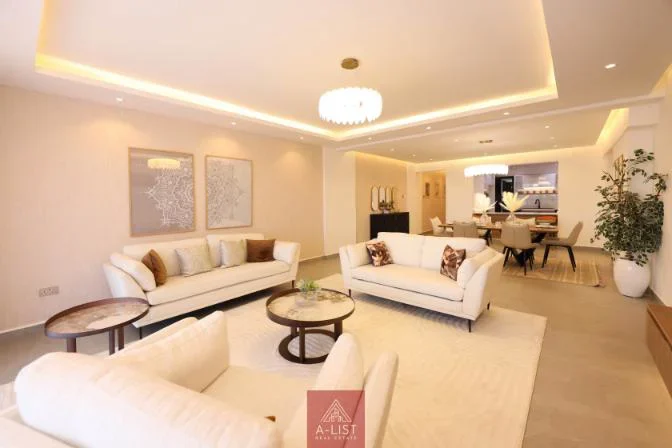 3 Bedroom With En Suite For Sale In Parklands