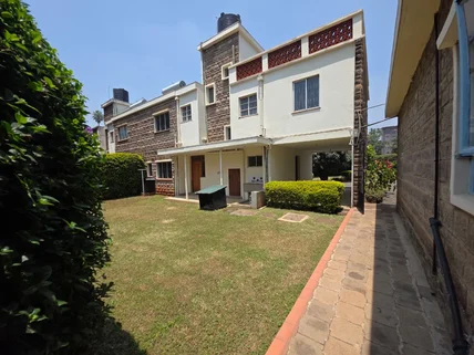 5-bedroom House for rent in Riverside, Westlands