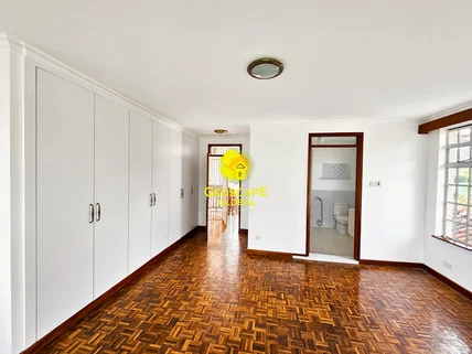 4-bedroom House for sale in Rosslyn, Westlands