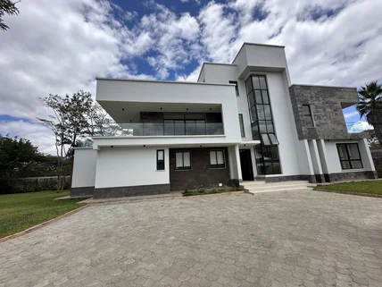 4-bedroom Villa for sale in Karen, Nairobi