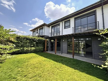 5-bedroom Townhouse for rent in Runda, Westlands