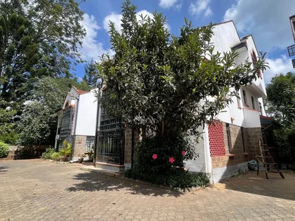 4-bedroom Townhouse for rent in Lavington, Nairobi