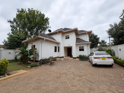 3-bedroom House for sale in Karen, Nairobi